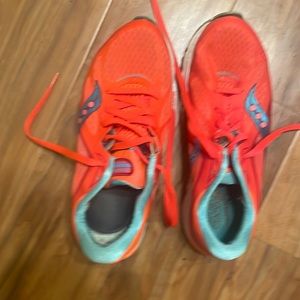 Saucony kinvara 5 shoes, women’s 8.5